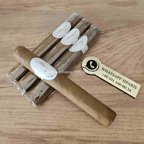 Davidoff Wiston Churchill 4'lü Puro Paket
