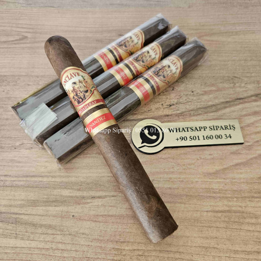 AJ Fernandez Enclave Broadleaf Toro 4'lü Puro Paket
