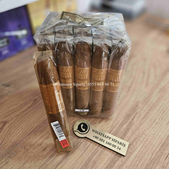 Gurkha Cellar Reserve 18 Year Edicion Especial Hedonism 20'li Puro Kutu