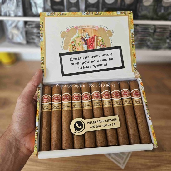 Romeo Y Julieta Short Churchills 10'lu Puro Kutu Romeo Y Julieta Short Churchills 10'lu Puro Kutu