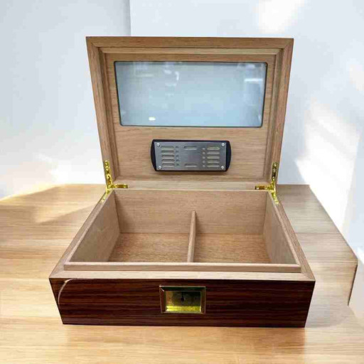 Lubinski Sedir Humidor Puro Kutusu Açık Meşe 40's