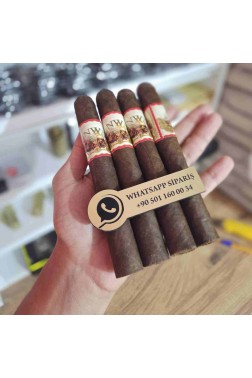 AJ Fernandez New World Oscuro Toro 4'lü Puro Paket