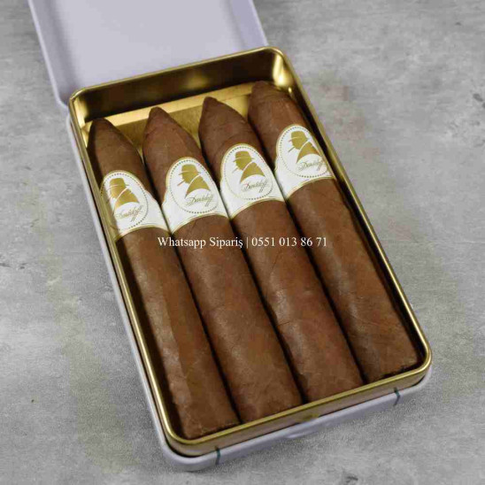 Davidoff Winston Churchill Traveller Belicoso Puro - 4'lü Kutu