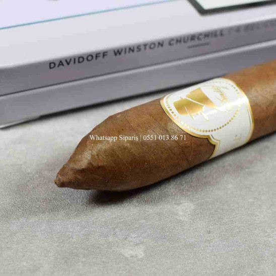 Davidoff Winston Churchill Traveller Belicoso Puro - 4'lü Kutu