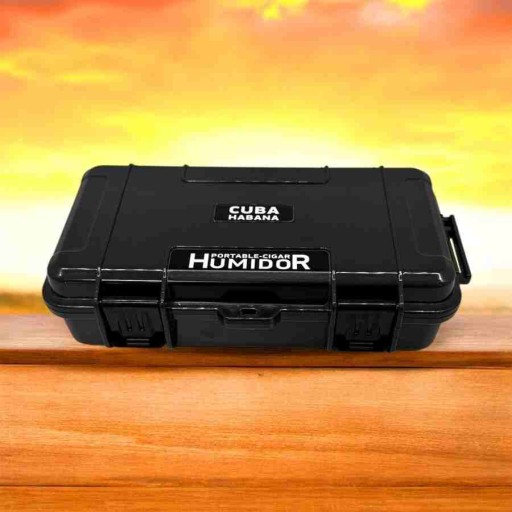 Plastik Seyahat Puro Taşıma Kutusu Siyah 5's Plastik Seyahat Puro Taşıma Kutusu Siyah 5's