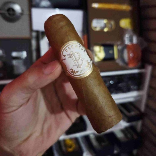 La Parmedo Connecticut 464 - 5'li Puro Paket La Parmedo Connecticut 464 - 5'li Puro Paket