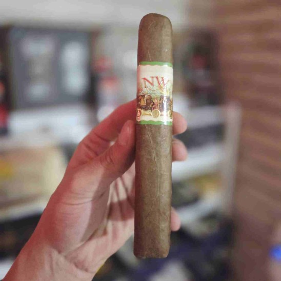 AJ Fernandez New World Cameroon Gordo 4'lü Puro Paket