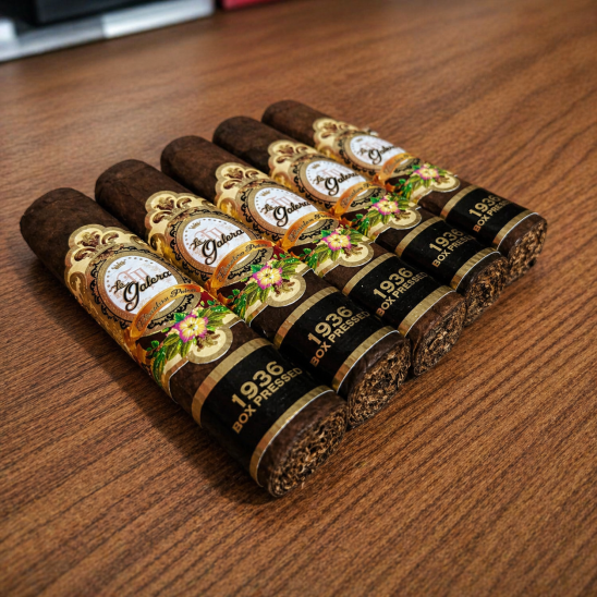 La Galera 1936 Half Corona 5li Puro Paket